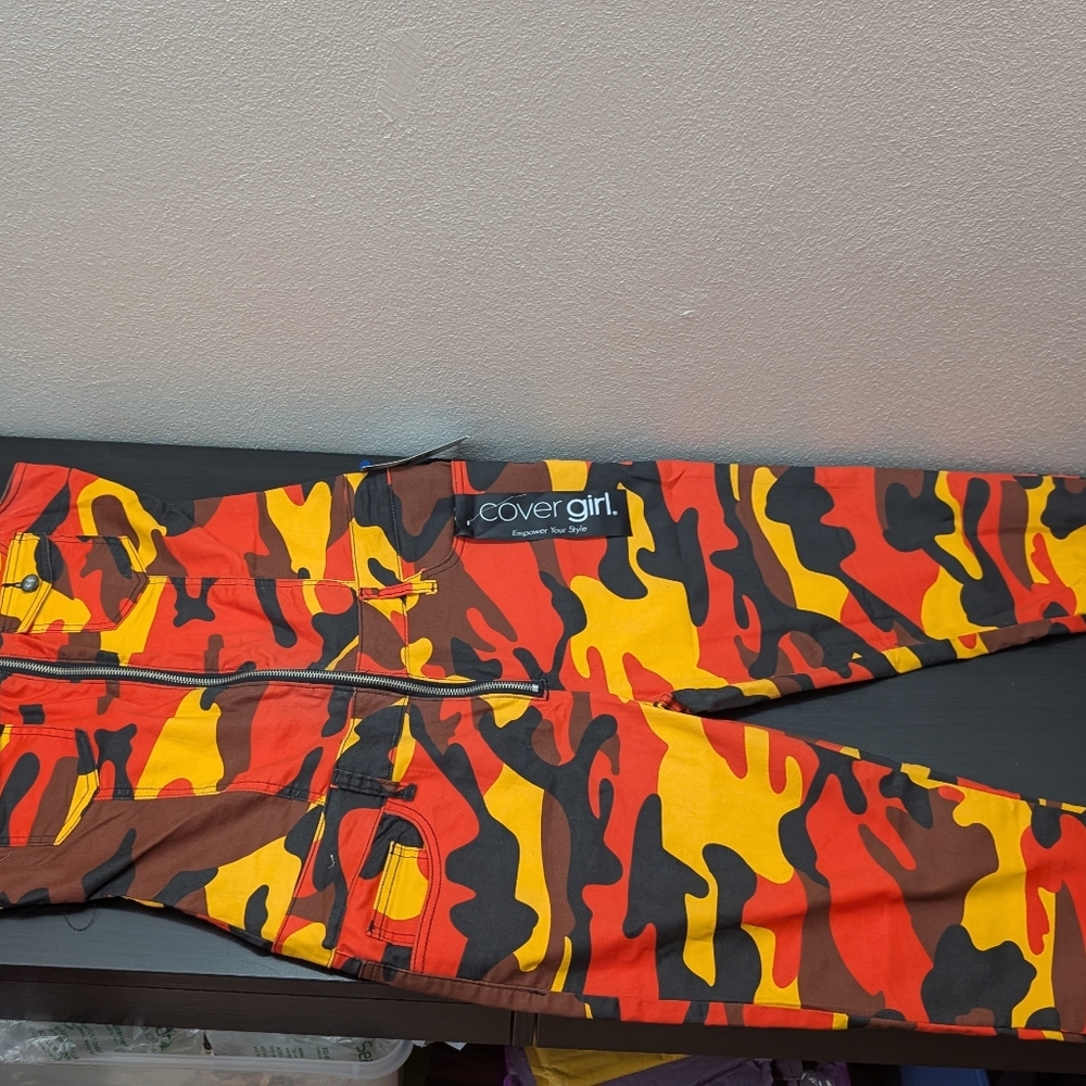 Covergirl NEW Overalls Skinny Slim Fit Orange Camoflauge size 15/16 Desire